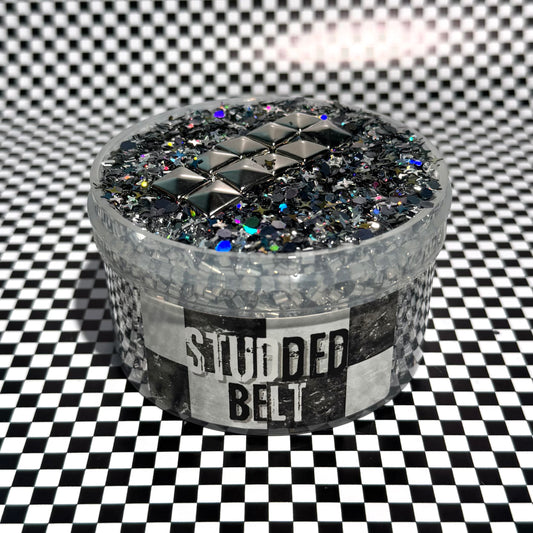 STUDDED BELT